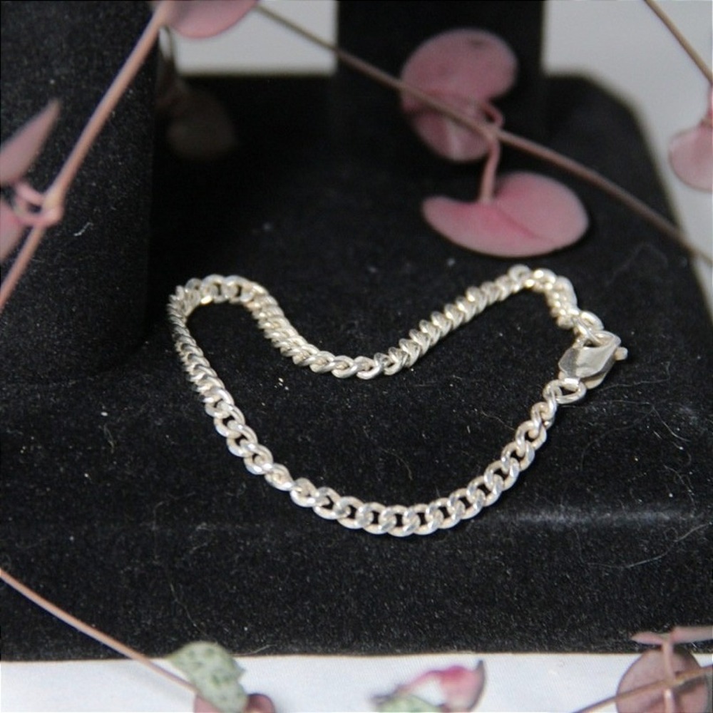 Sterling Silver Curb Chain Bracelet 7.25 Inch 2.55mm Lobster Clasp 925‎